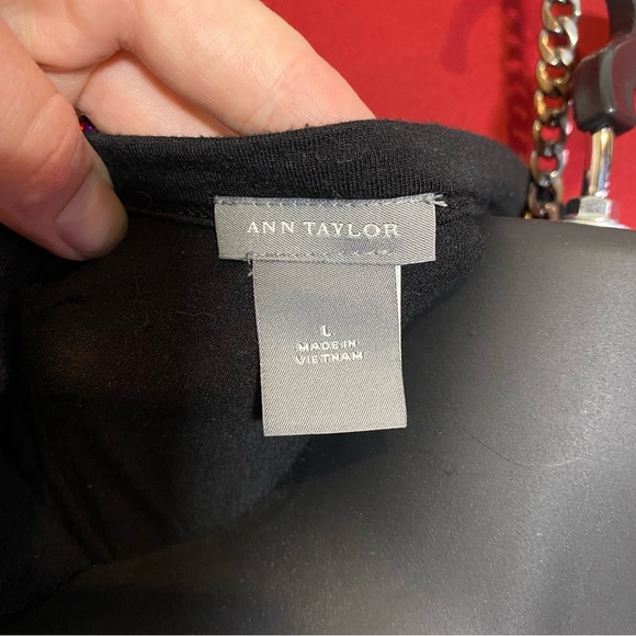 Ann Taylor Cap Sleeve Little Black Dress - Picture 2 of 5